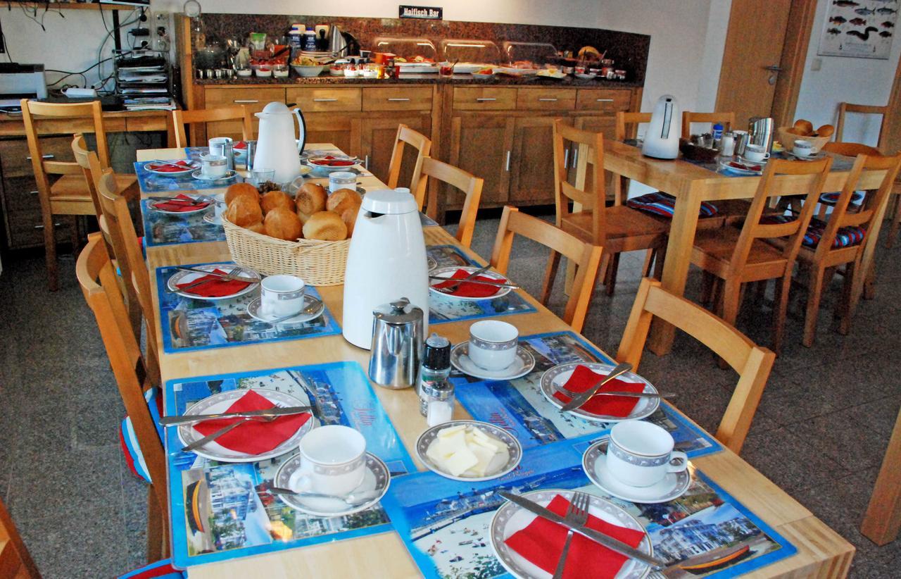 Pension Im Ostseebad Sellin Buitenkant foto